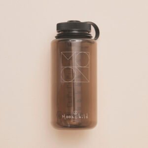 Vandflaske – 1 liter (lys brun)